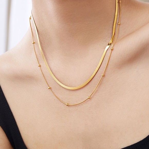 Jewelry - NEW layered gold snake chain necklace